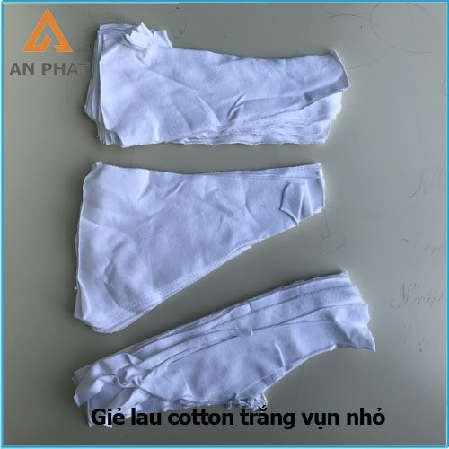 Giẻ lau cotton trắng vụn nhỏ có kích thước từ 3 ngón tay trở lên