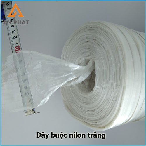 dây có bản rộng từ 8 đến 12cm bền chắc