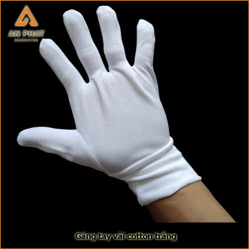 Găng tay vải cotton trắng có chất liệu vải cotton đông xuân mềm mại
